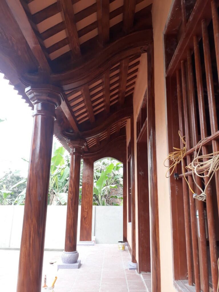 Công Trình Sơn Giả Gỗ Trên Xi Măng (Bê Tông) Cho Nhà Thờ Họ