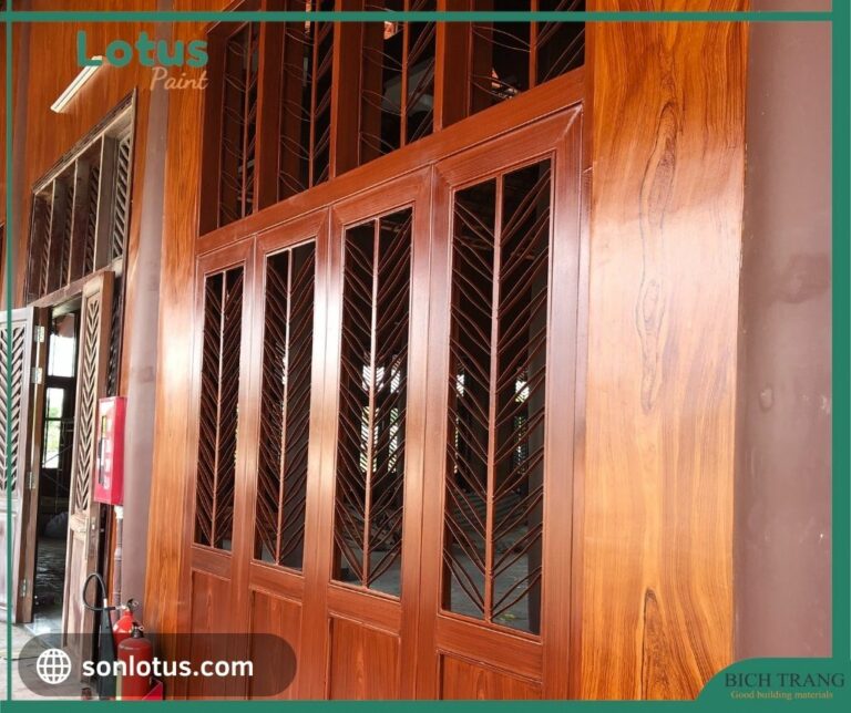 Hình ảnh cửa sắt mầu nâu