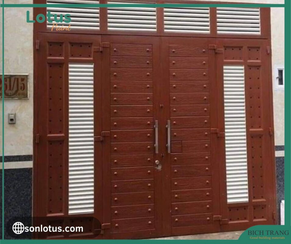 Cửa sắt 4 cánh màu nâu ấm áp
